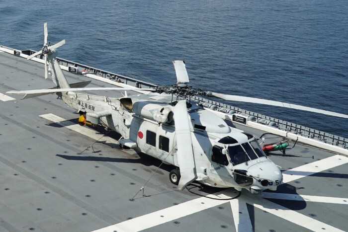Два гелікоптери ВМС Японії розбилися у Тихому океані