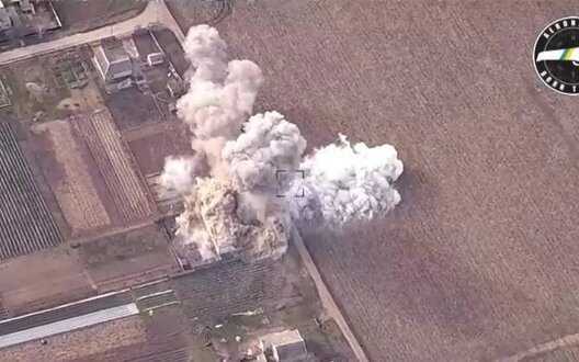Defense forces with HIMARS destroy house that served as position for Russian UAV crew. VIDEO