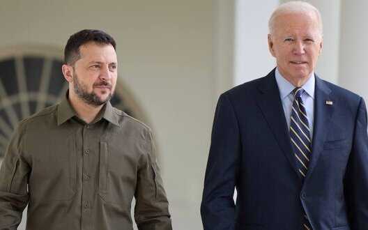 Biden assures Zelenskyy that he will immediately sign law on aid to Ukraine if it is approved by Senate