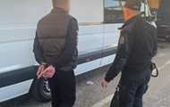 Українець намагався потрапити до Польщі, сховавшись в мікроавтобусі