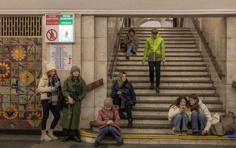 В Киеве сегодня откроется еще один вход в метро "Крещатик": график работы