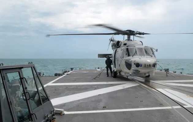 Два военных японских вертолета разбились в Тихом океане