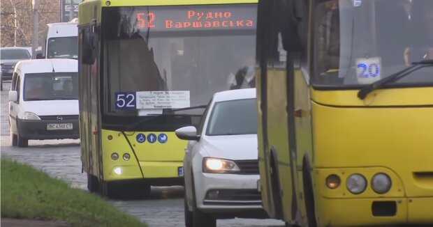 Общественный транспорт со скидкой: украинцы смогут сэкономить в апреле