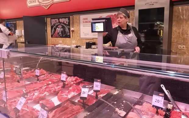 Лучшее время для пикника: в Украине супермаркеты обновили ценники на курятину и говядину