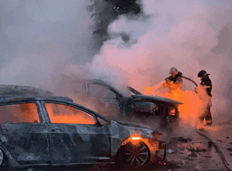 Белгород подвергся массированному обстрелу: есть разрушения и много пострадавших (фото, видео)