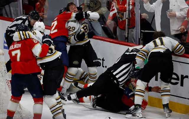 Масова сутичка на 42 хвилини штрафу, "юкі" нокаутував зірку "Бостона": бійки вечора НХЛ